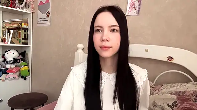 Snapshot of AxyKitten chatting on 09.16.25 AxyKitten online show from 09.16.25
