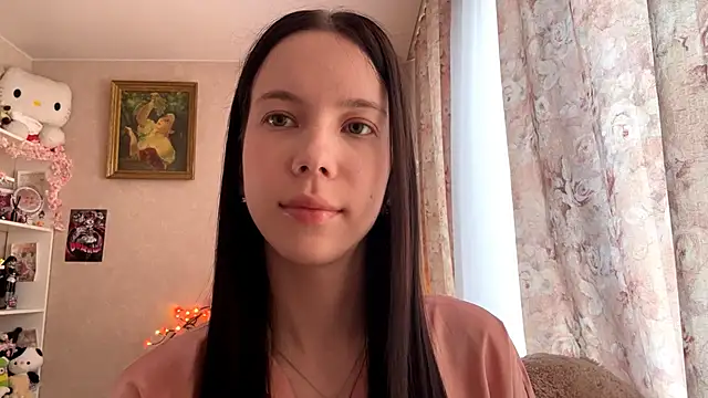 Snapshot of AxyKitten chatting on 10.05.25 AxyKitten online show from 10.05.25