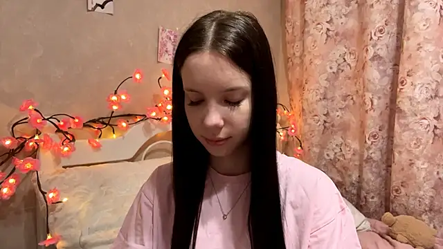 AxyKitten online show from 11.09.25