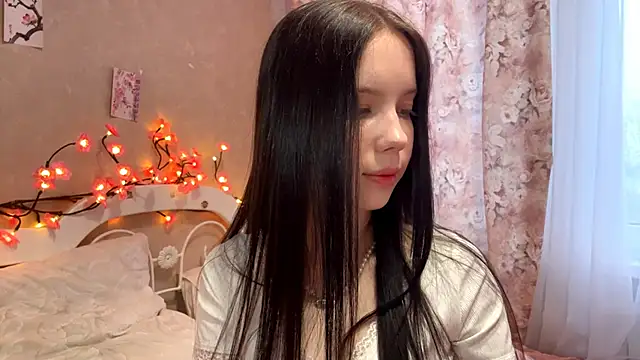 AxyKitten online show from 11.10.25