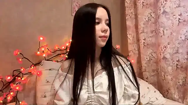 AxyKitten online show from 11.23.25