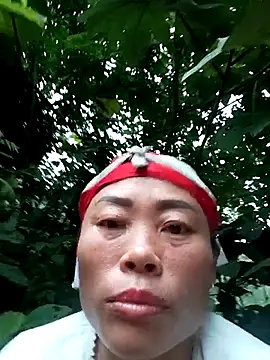 CoMay003 online show from 09.11.25