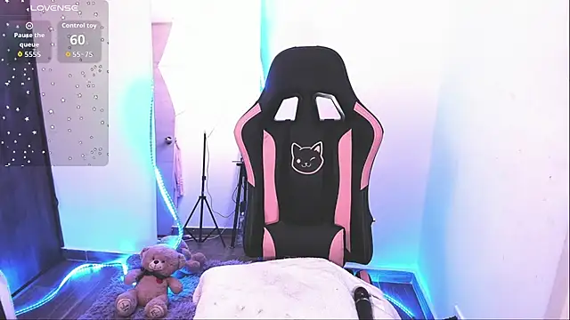 samiacooper25 online show from 11.05.25