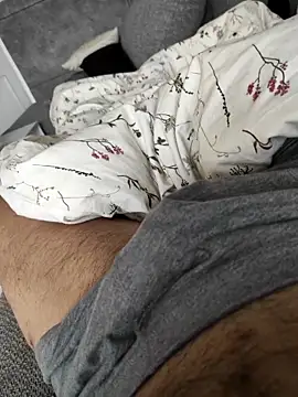 Snapshot of hansvonerotic1 chatting on 11.14.25 hansvonerotic1 online show from 11.14.25