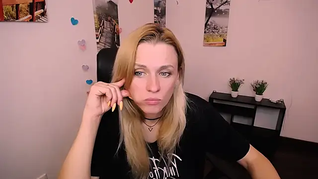 PeppyMia online show from 09.30.25