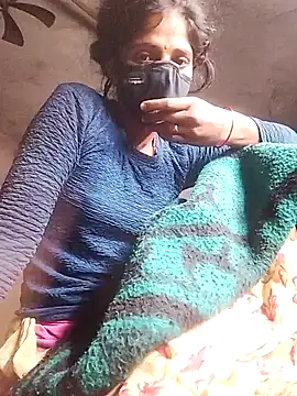 Snapshot of MISS-KAYA chatting on 11.11.25 MISS-KAYA online show from 11.11.25