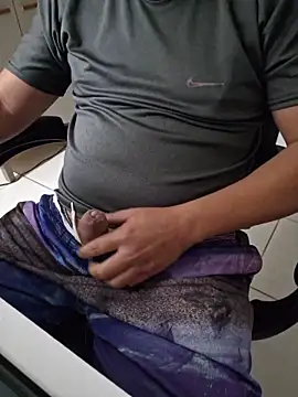 Snapshot of Carloskasado chatting on 01.06.26 Carloskasado online show from 01.06.26