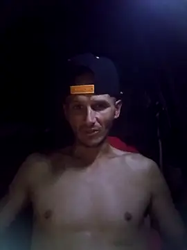 Snapshot of Romance32 chatting on 10.18.25 Romance32 online show from 10.18.25