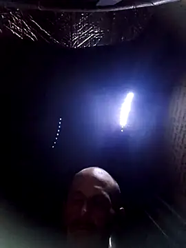 Snapshot of Romance32 chatting on 10.24.25 Romance32 online show from 10.24.25