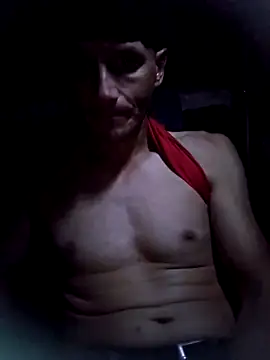 Snapshot of Romance32 chatting on 11.12.25 Romance32 online show from 11.12.25