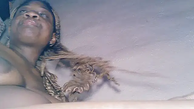 Chloe2001 online show from 09.14.25