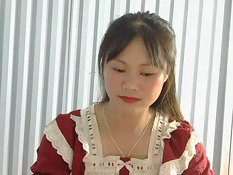 Snapshot of Sisi_dy01 chatting on 10.08.25 Sisi dy01 online show from 10.08.25