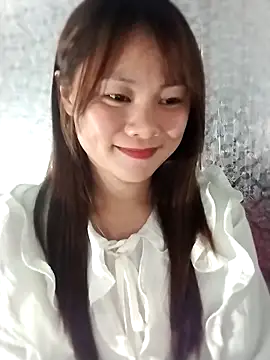 Snapshot of Sisi_dy01 chatting on 04.25.26 Sisi dy01 online show from 04.25.26
