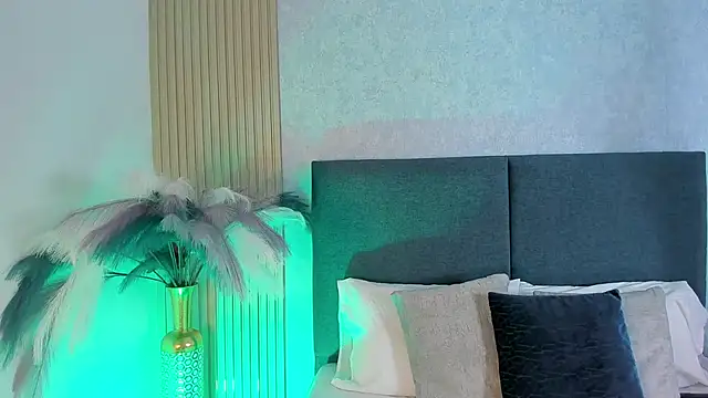 Snapshot of Laura_Ivy chatting on 02.21.26 Laura Ivy online show from 02.21.26