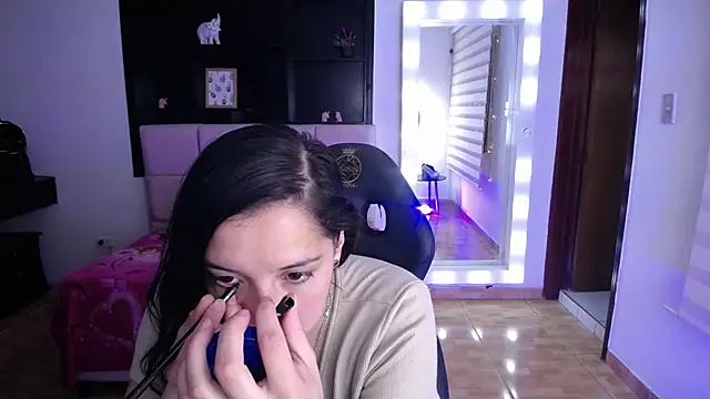 Agatha bellucci  online show from 12.03.25