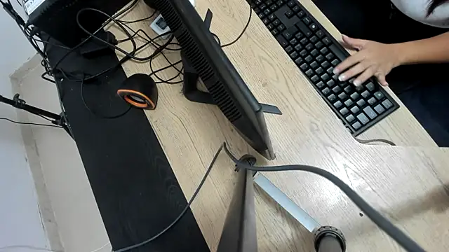 Tatihot69 online show from 11.24.25