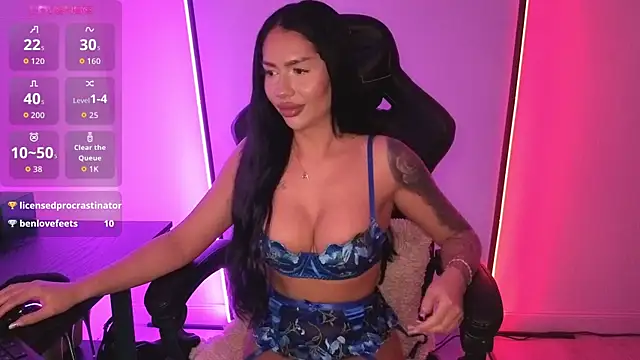 Snapshot of alisonrouge chatting on 01.08.26 alisonrouge online show from 01.08.26