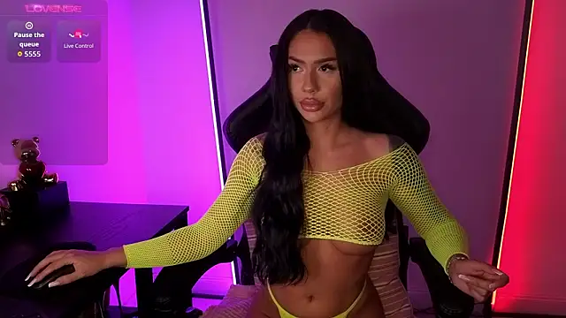 Snapshot of alisonrouge chatting on 02.20.26 alisonrouge online show from 02.20.26