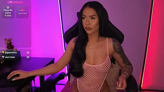 Snapshot of alisonrouge chatting on 03.08.26 alisonrouge online show from 03.08.26