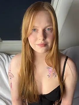 Snapshot of JaneSeraphina chatting on 09.15.25 JaneSeraphina online show from 09.15.25