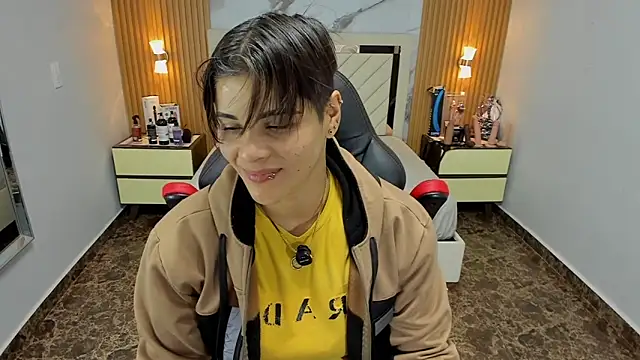 KAROLLJONES1 online show from 11.14.25