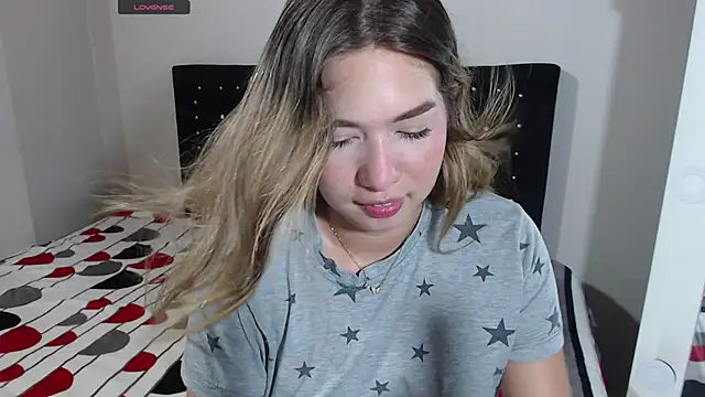 Snapshot of Angel_Megan chatting on 11.07.25 Angel Megan online show from 11.07.25