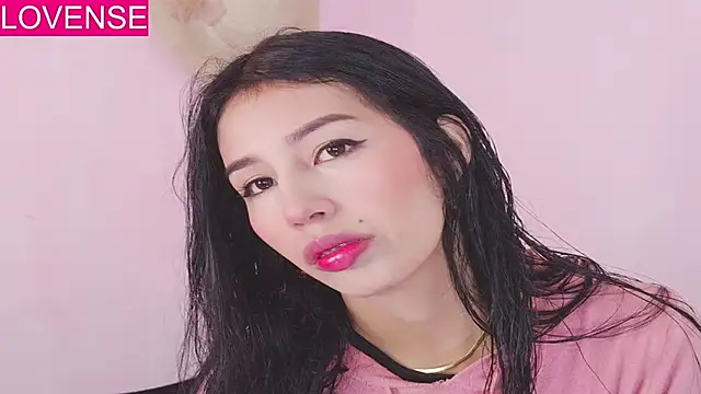 Miss Charlottet online show from 05.05.26