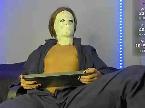 Snapshot of Alexxx_savage chatting on 10.14.25 Alexxx savage online show from 10.14.25