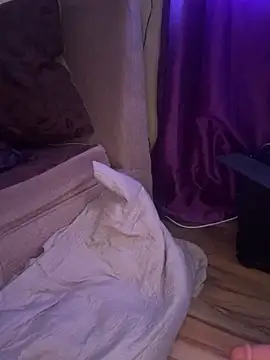 Snapshot of princesaliay chatting on 10.08.25 princesaliay online show from 10.08.25