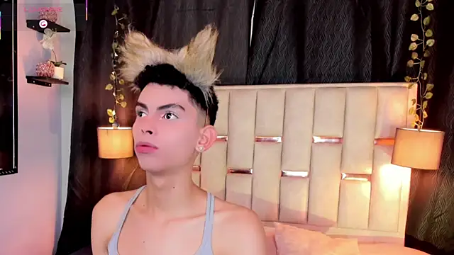 Room 69x online show from 10.07.25