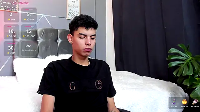 Room 69x online show from 11.09.25