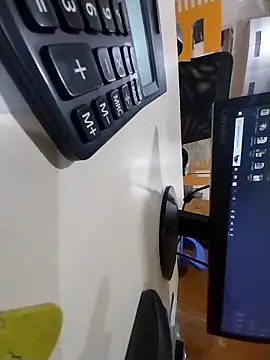 Snapshot of kiss_like_choco11 chatting on 09.17.25 kiss like choco11 online show from 09.17.25