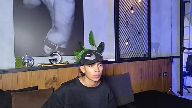AlanCutee online show from 04.21.26