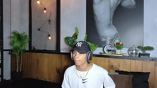 AlanCutee online show from 05.13.26