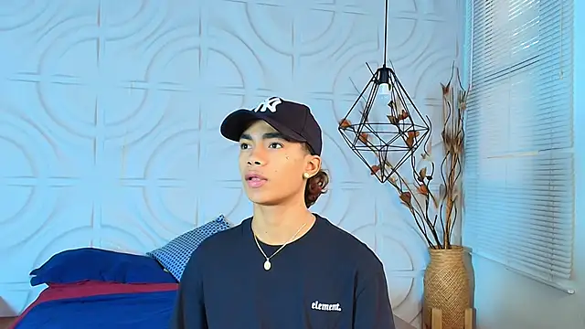AlanCutee online show from 06.04.26