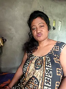 Snapshot of Cute-Swewty chatting on 09.14.25 Cute-Swewty online show from 09.14.25