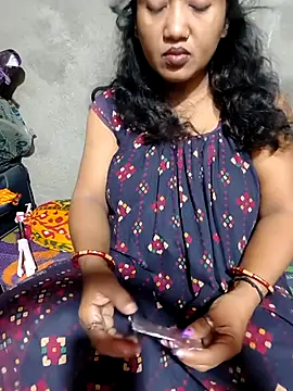 Snapshot of Cute-Swewty chatting on 09.23.25 Cute-Swewty online show from 09.23.25