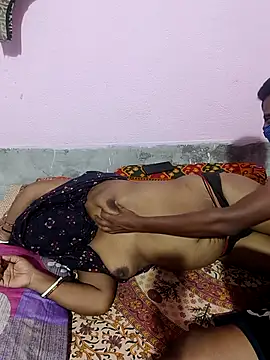 Snapshot of Cute-Swewty chatting on 09.29.25 Cute-Swewty online show from 09.29.25