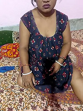 Snapshot of Cute-Swewty chatting on 10.01.25 Cute-Swewty online show from 10.01.25