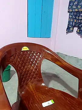 Snapshot of Cute-Swewty chatting on 10.08.25 Cute-Swewty online show from 10.08.25