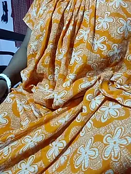 Snapshot of Cute-Swewty chatting on 03.11.26 Cute-Swewty online show from 03.11.26