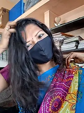 Snapshot of Tamil_Dharani chatting on 03.14.26 Tamil Dharani online show from 03.14.26