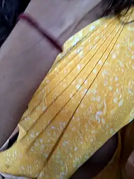 Snapshot of Tamil_Dharani chatting on 03.22.26 Tamil Dharani online show from 03.22.26