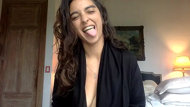 Snapshot of venuslibre chatting on 02.15.26 venuslibre online show from 02.15.26