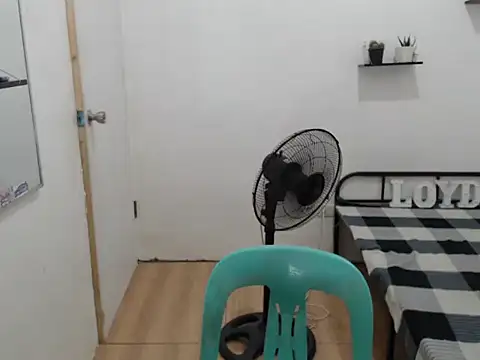 Lloyd wintours online show from 10.24.25