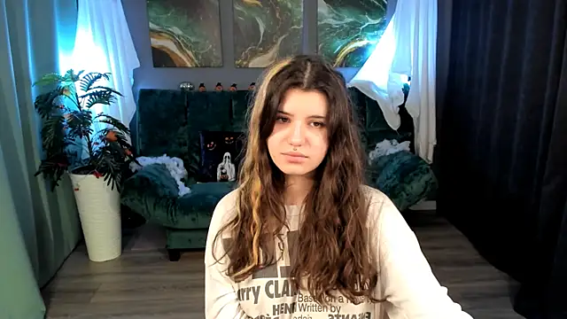 AnoraDark online show from 11.08.25