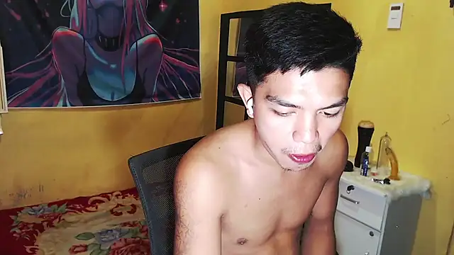 Snapshot of Hunky_paul chatting on 11.30.25 Hunky paul online show from 11.30.25