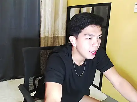 Snapshot of Hunky_paul chatting on 02.07.26 Hunky paul online show from 02.07.26