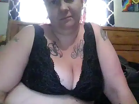 ThickkkMama420 online show from 05.06.26