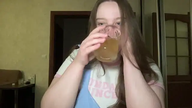 Alice898 online show from 10.03.25